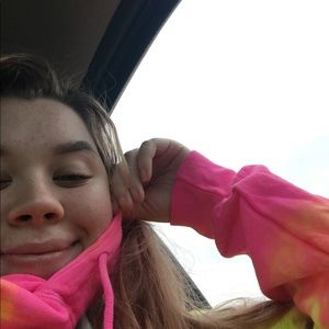 Meet your Posher, Mercedes